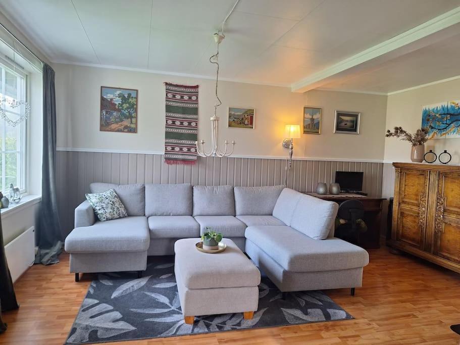 Privat Leilighet Pa Gard Med Badstue Og Nordlys Narvik Exterior foto